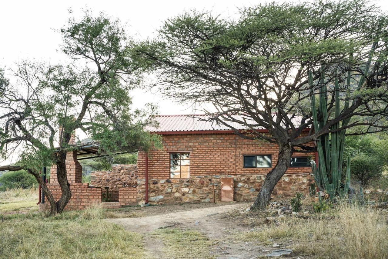 Otavi Vineyards Self-Catering & Camping エクステリア 写真