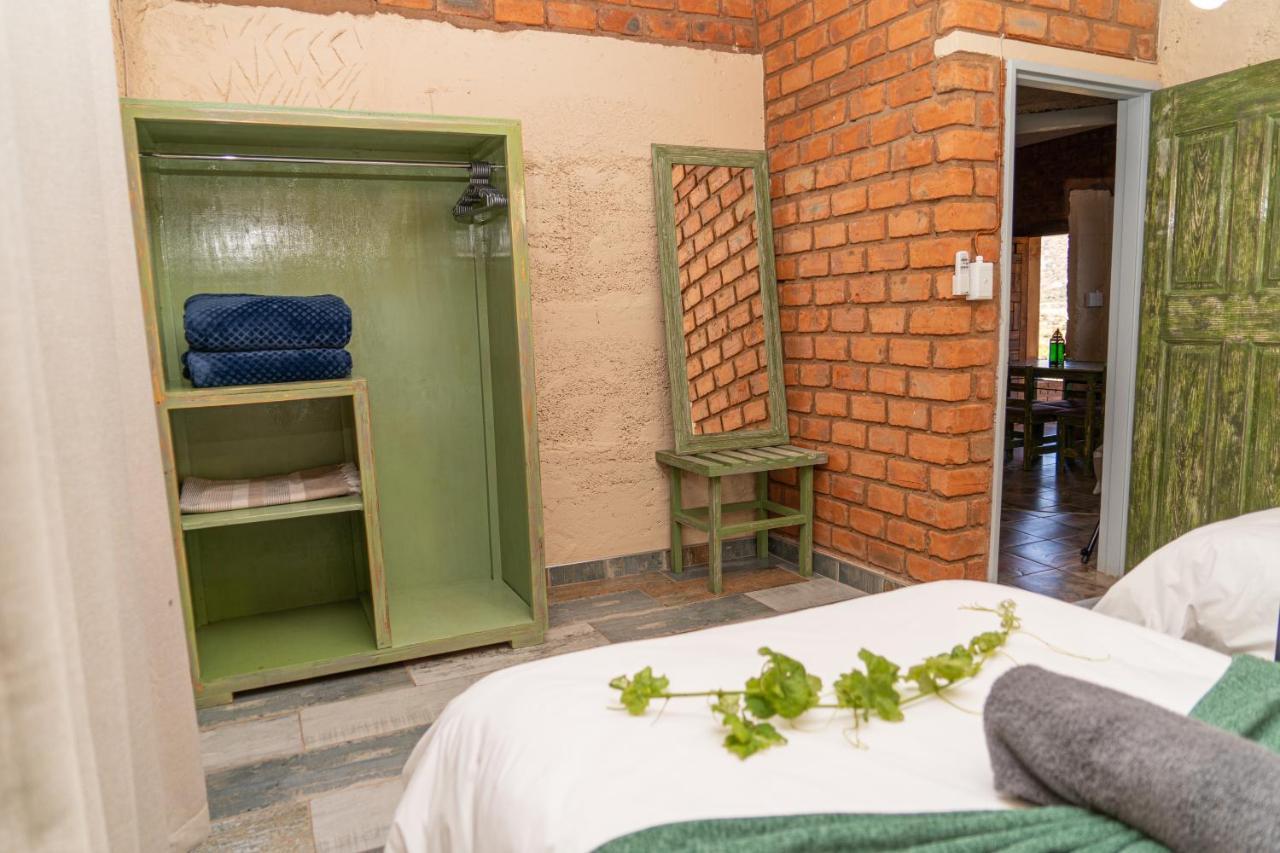 Otavi Vineyards Self-Catering & Camping エクステリア 写真